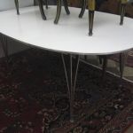 488 1577 DINING TABLE